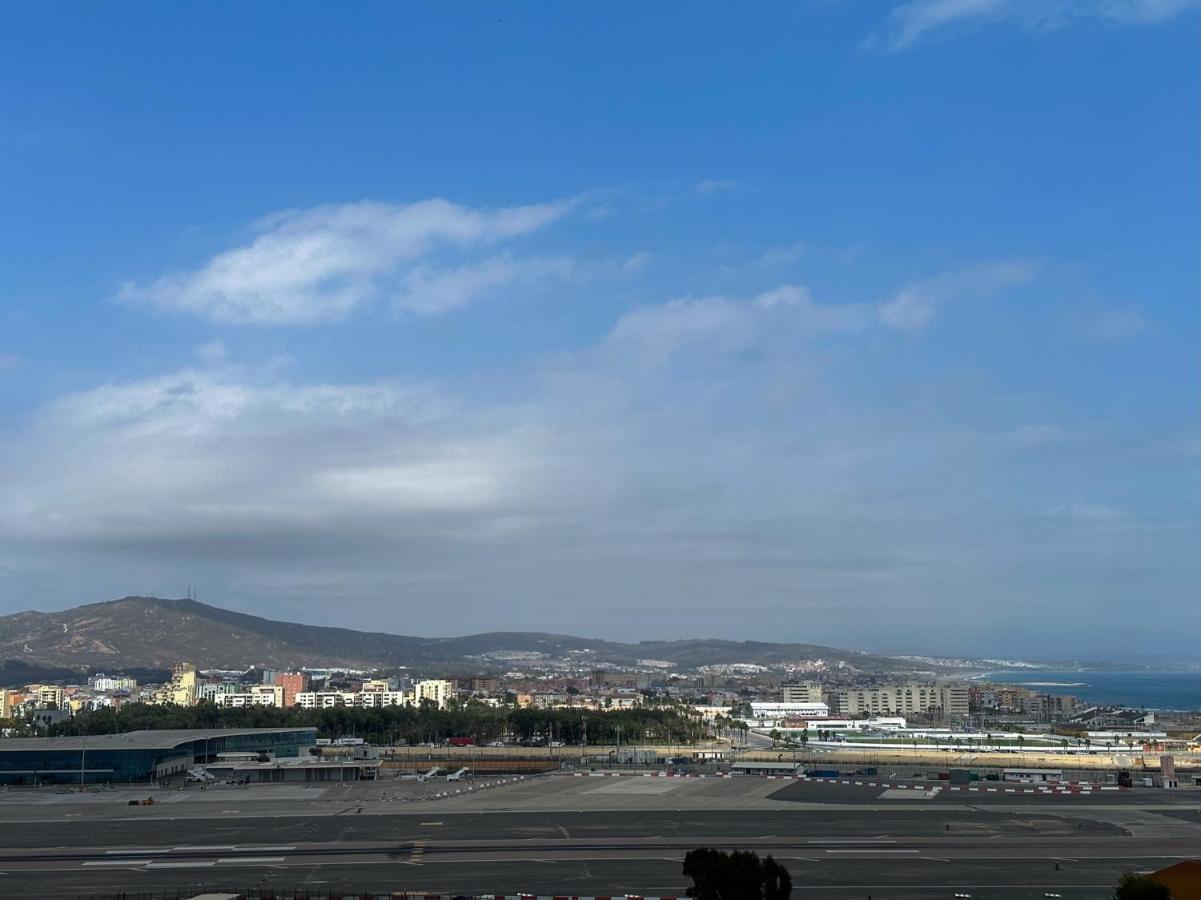 Top Floor Studio - The Hub Gibraltar - Self Catering Kültér fotó